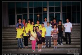 爱心月饼送街头头露宿者