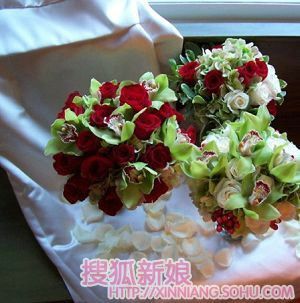 适合秋天用的鲜艳手捧花8