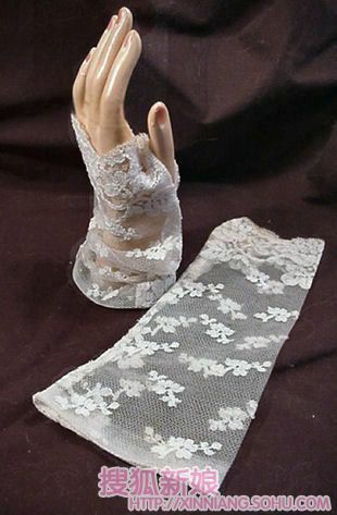 薄纱小手套 做优雅新娘3