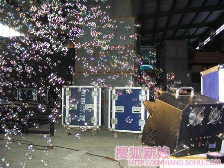 婚礼仪式上使用泡泡机需注意1