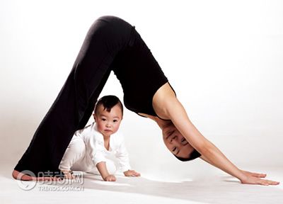 亲子瑜伽时尚辣妈新