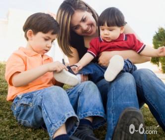 父母无意间做的这些事会害了孩子