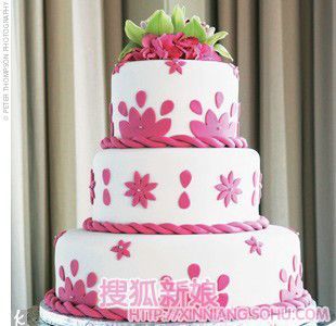 时下流行的婚庆蛋糕推荐4