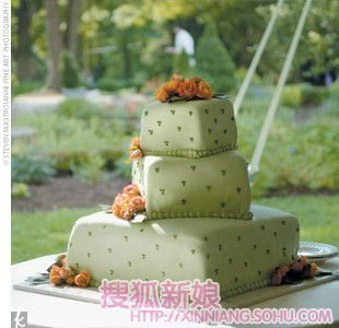 时下流行的婚庆蛋糕推荐6
