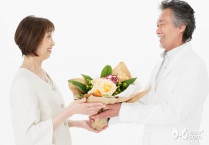 30-50岁的女人该如何呵护乳房