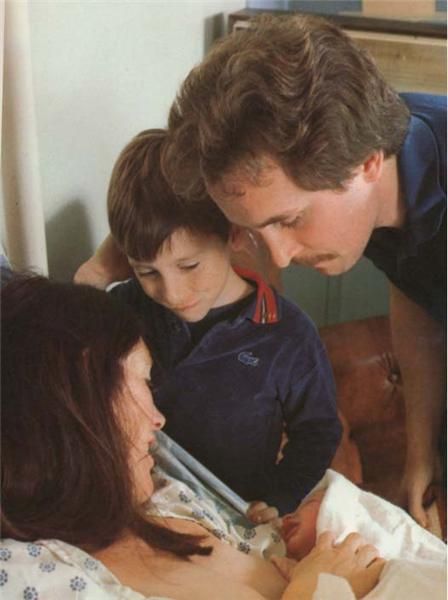 吃上第一顿初乳