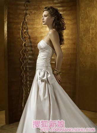 09年丝绸婚纱成时尚3