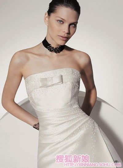 简洁黑白 打造天使般婚纱礼服5