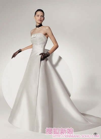简洁黑白 打造天使般婚纱礼服6