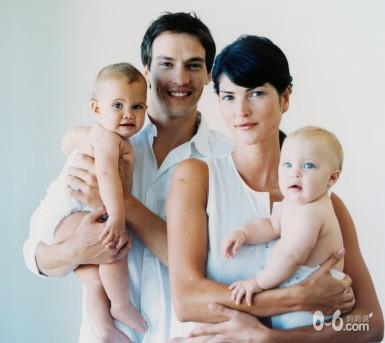 双胞胎宝宝:不做复制品