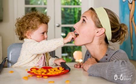 教你如何应对幼儿&ldquo;餐厅兴奋症&rdquo;