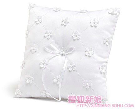 情谊枕出来 唯美婚戒枕8