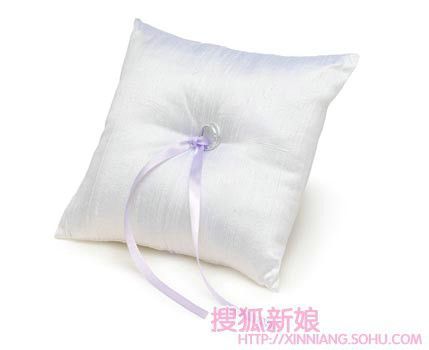 情谊枕出来 唯美婚戒枕10