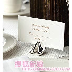 精致的位席卡让婚宴变得更完美4