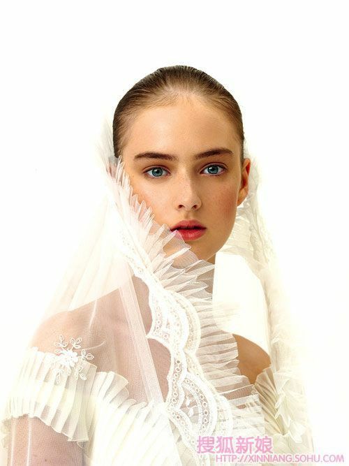 elvira gramano2010?¨?à?éé′Dàéí8