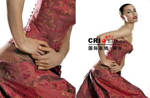 2010罗马式浪漫婚纱推荐4