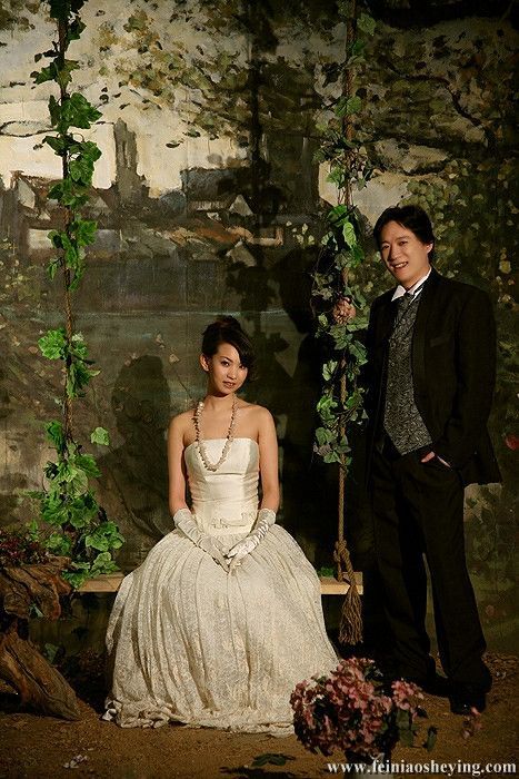 王微的非主流风格个性婚纱照4