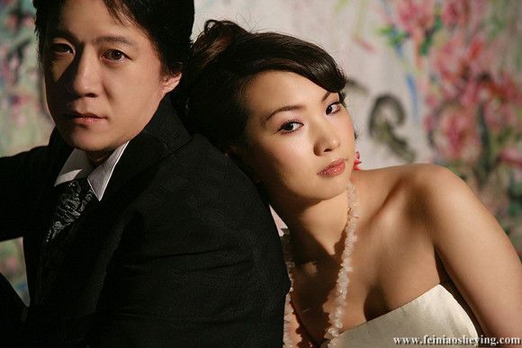 王微的非主流风格个性婚纱照5