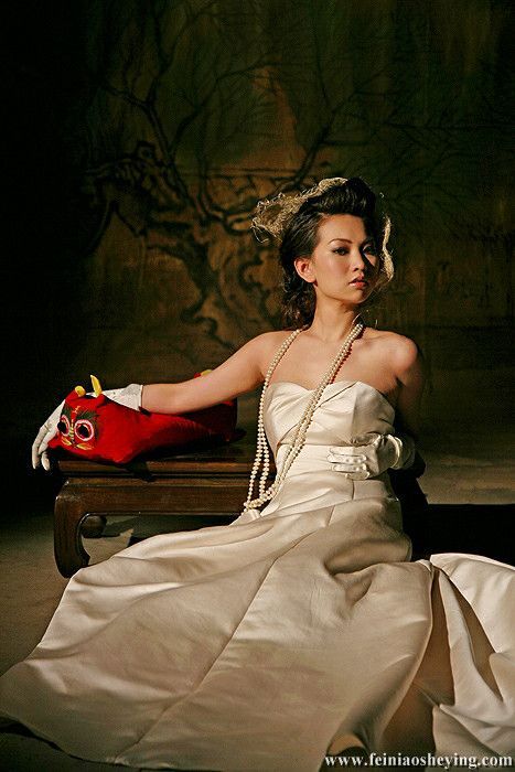 王微的非主流风格个性婚纱照10