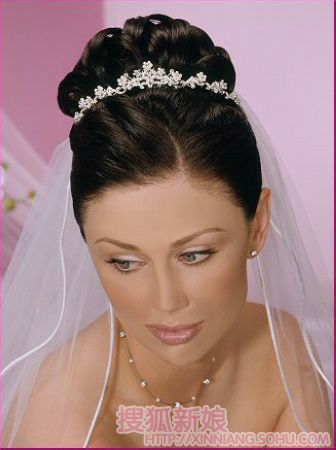 婚礼必备小饰品：新娘钻石小皇冠3