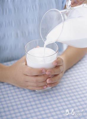 5类孕妇不宜多喝牛奶