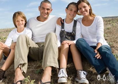 别走入男孩穷养女孩富养的误区