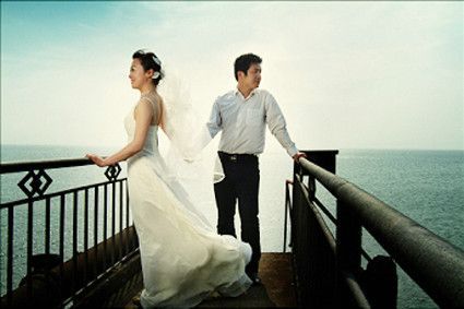 80后夫妻的时尚婚纱照2
