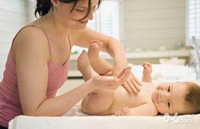 宝宝春季皮肤护理黄金步骤