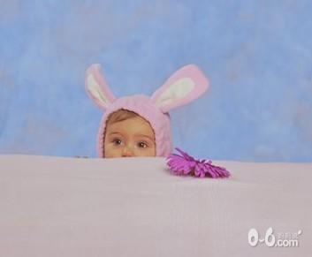 宝宝很内向，该怎么办？