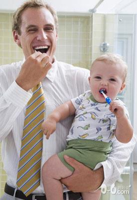 培养宝宝爱刷牙