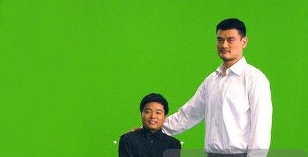 从左起,郭敬明、丁俊晖、姚明、黄晓明_搞笑贴