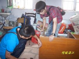 11月赤坎进社区，探望甘婆婆