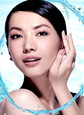 两个计划让你的肌肤“喝”饱水1