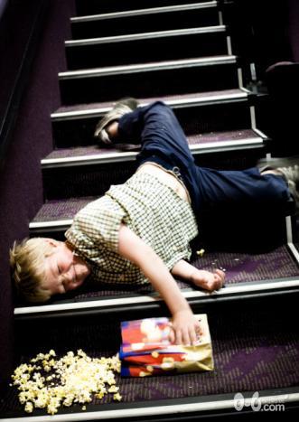 教你怎么处理孩子摔伤后的青紫块