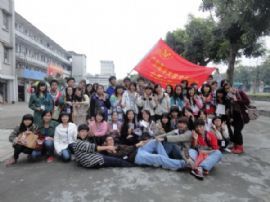 把爱传播出去：心系支教，情暖赤坎区希望小学