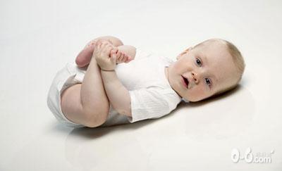 正确对待宝宝的&ldquo;倒视&rdquo;现象