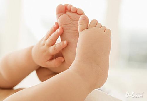 宝宝脚丫