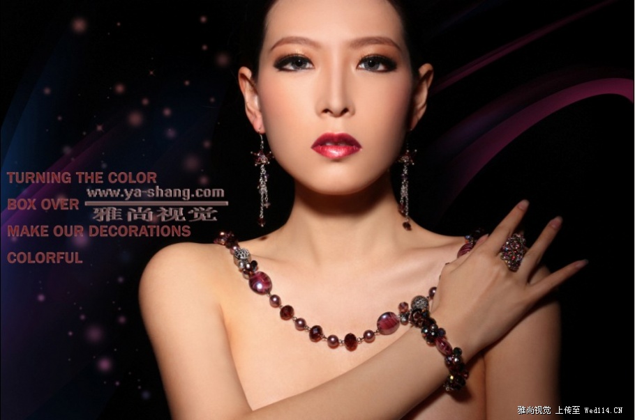 拍摄某品牌首饰广告商业摄影