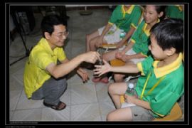 情暖中华青少年活动中心里的欢乐世界