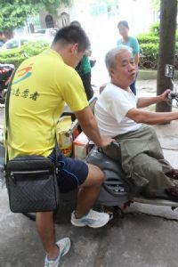 2012年霞山中秋慰问第五小组剪影