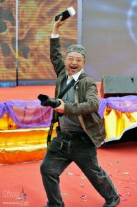 昨天车展抓拍的骑马哥 哇哈哈