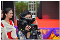 万人购车节,拍完我就骑马走了.