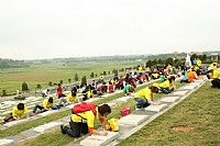 3.24情暖缅怀先烈，描摹墓碑活动报道