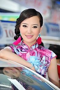 2013体育中心车展 车模(赵娜)