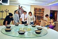 2013.05.27.香港亚视《湛江鲜味》摄制组;到