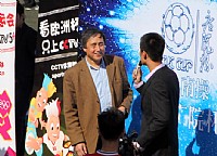 与名人近距离接触.