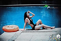 清凉夏日---泳装美女。。。