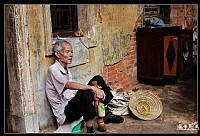 “老船长”老街情节