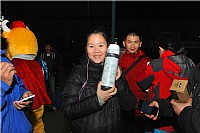 2013年湛江市“红牛杯”能量周末篮球赛网上抽奖活动部分领奖片段