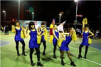 决赛啦啦队宝贝现场助威花絮二